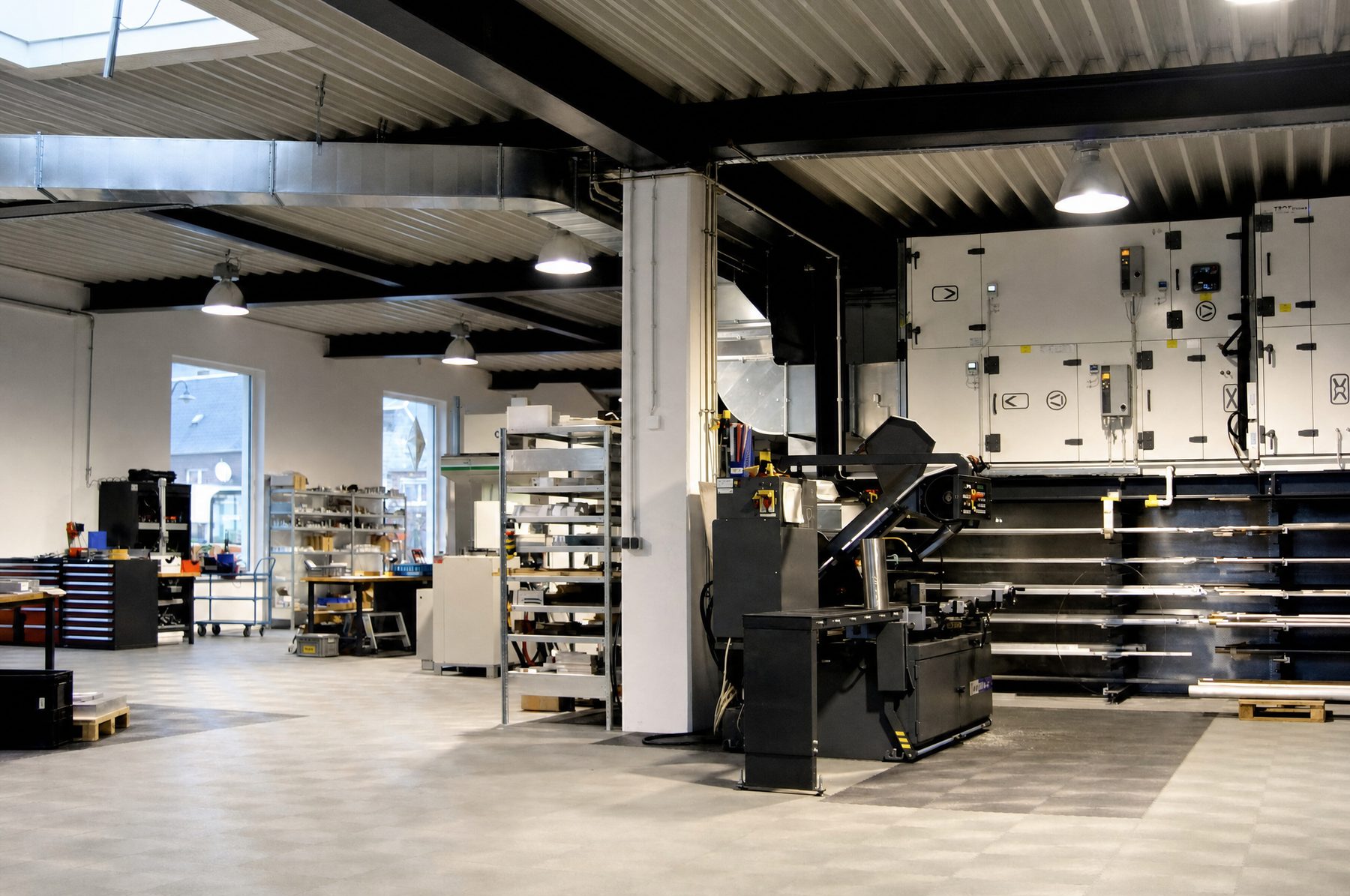 Klimatisierte Produktionshalle der BMF GmbH